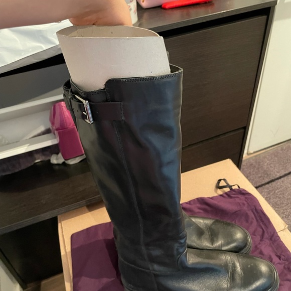 Boots - Picture 2 of 4